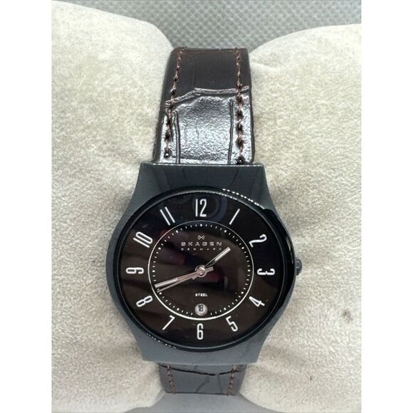 Skagen 233MBB Unisex Brown Leather Strap Analog Dial Quartz Wrist Watch AEA187 main image 8